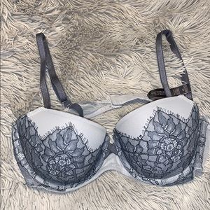 Victoria’s Secret Bra 34C